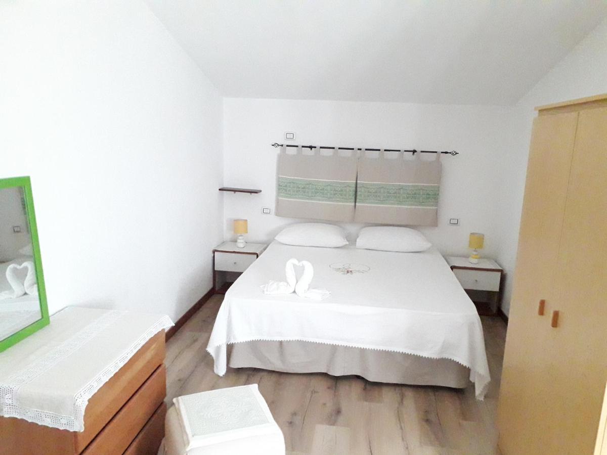 B&B I Limoni Sorso Bagian luar foto
