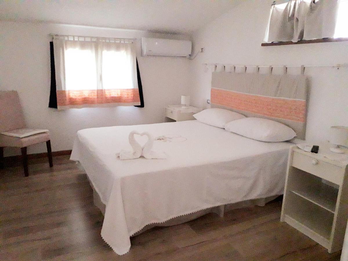 B&B I Limoni Sorso Bagian luar foto